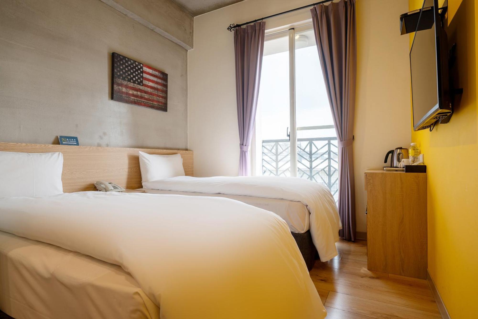 CHECK inn Express Taichung Yizhong Exterior foto