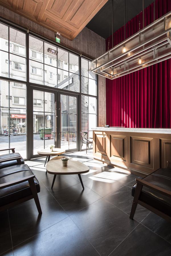 CHECK inn Express Taichung Yizhong Exterior foto